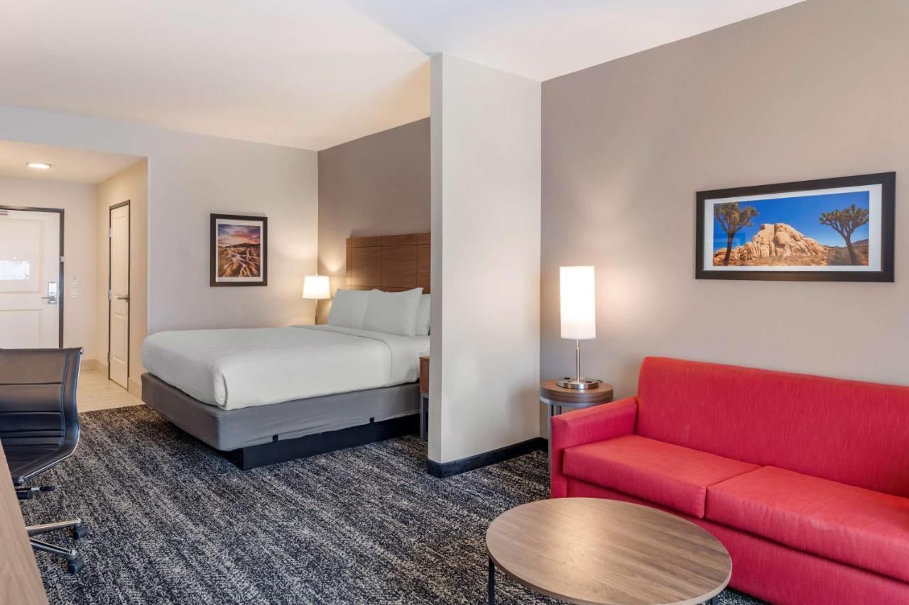 Best Western Plus Desert View Inn&Suites Cathedral City Extérieur photo